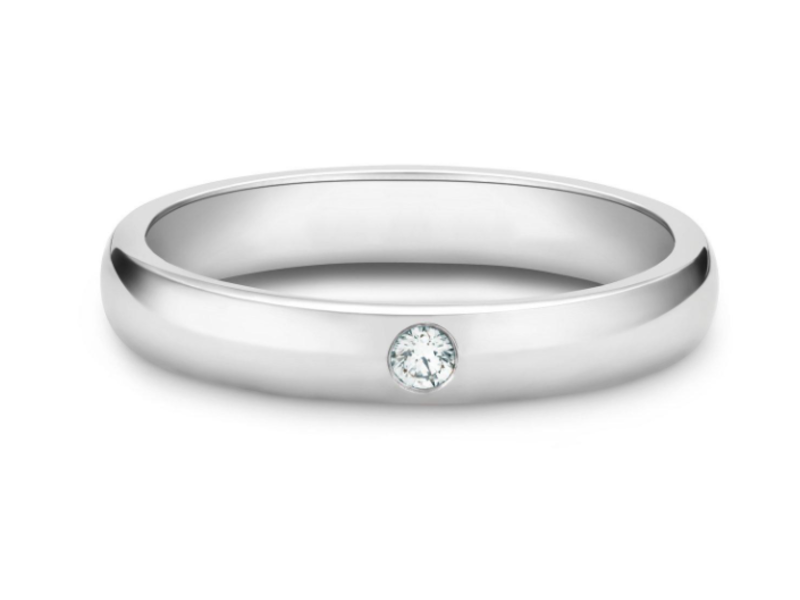 De Beers Classic One Diamond Band in Platinum