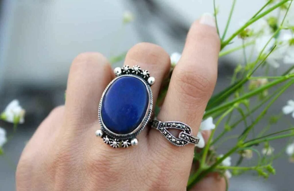 Lapis lazuli ring