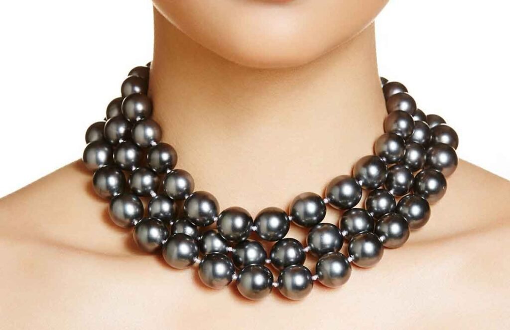 Tahitian black pearl necklace