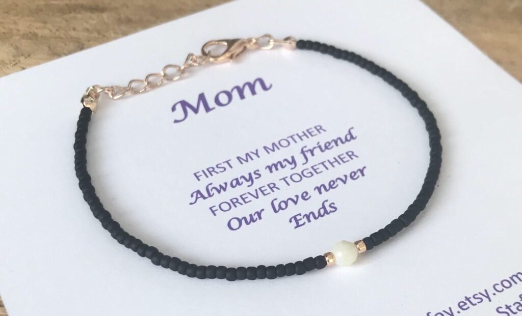 Mom jewelry gift