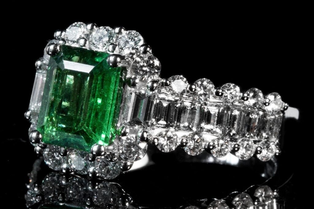 Emerald engagement ring