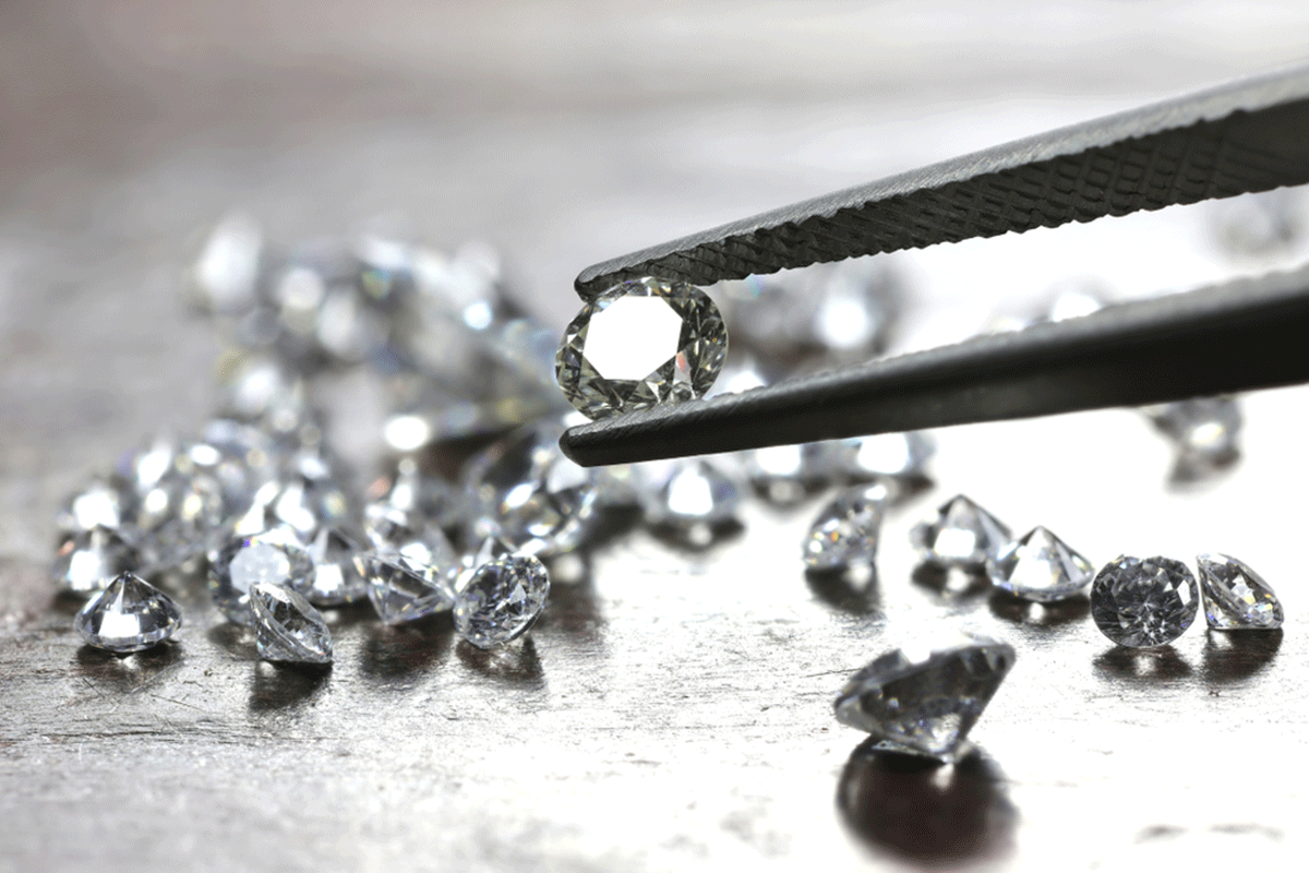 What Are Eyeclean Diamonds & Why Should You Buy One