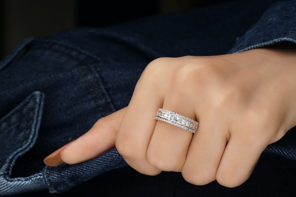 diamond ring with pave setting
