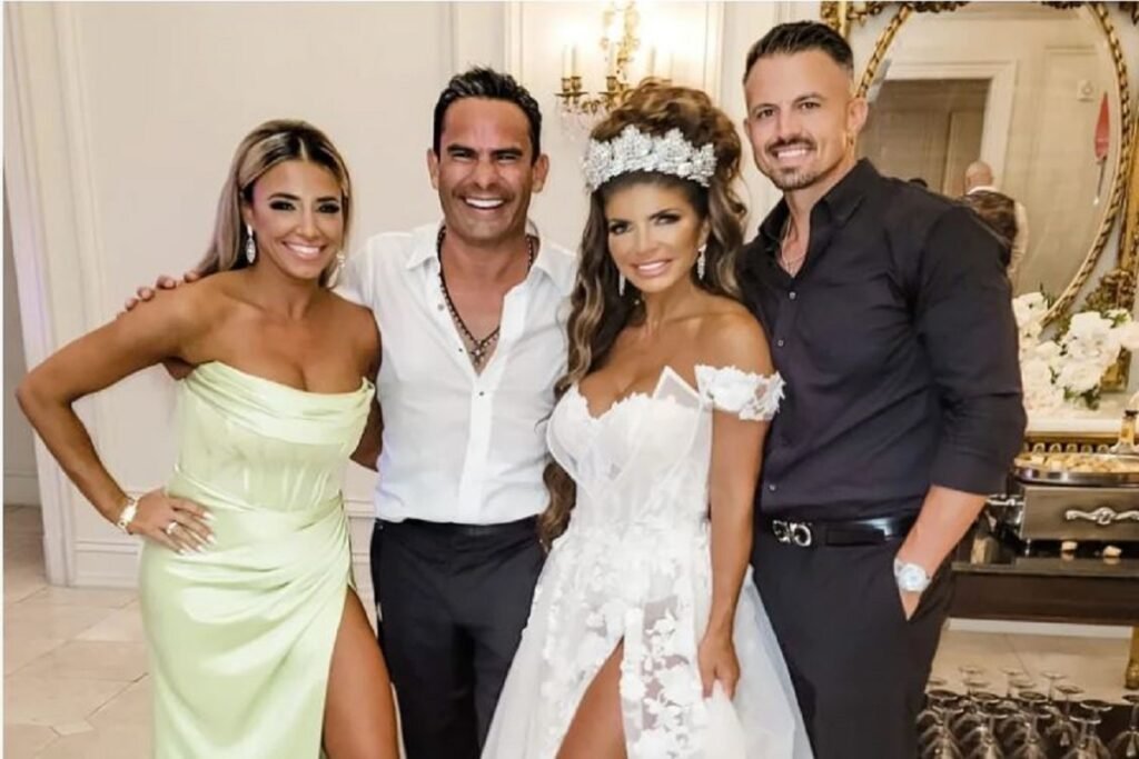 RHONJ’s Teresa Giudice’s Wedding Look Is As Glamorous As We All Expected